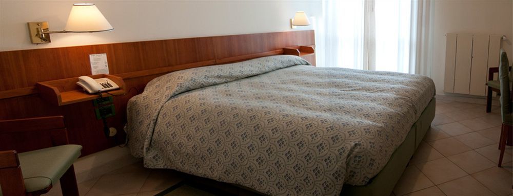 Boston Hotel 3*
